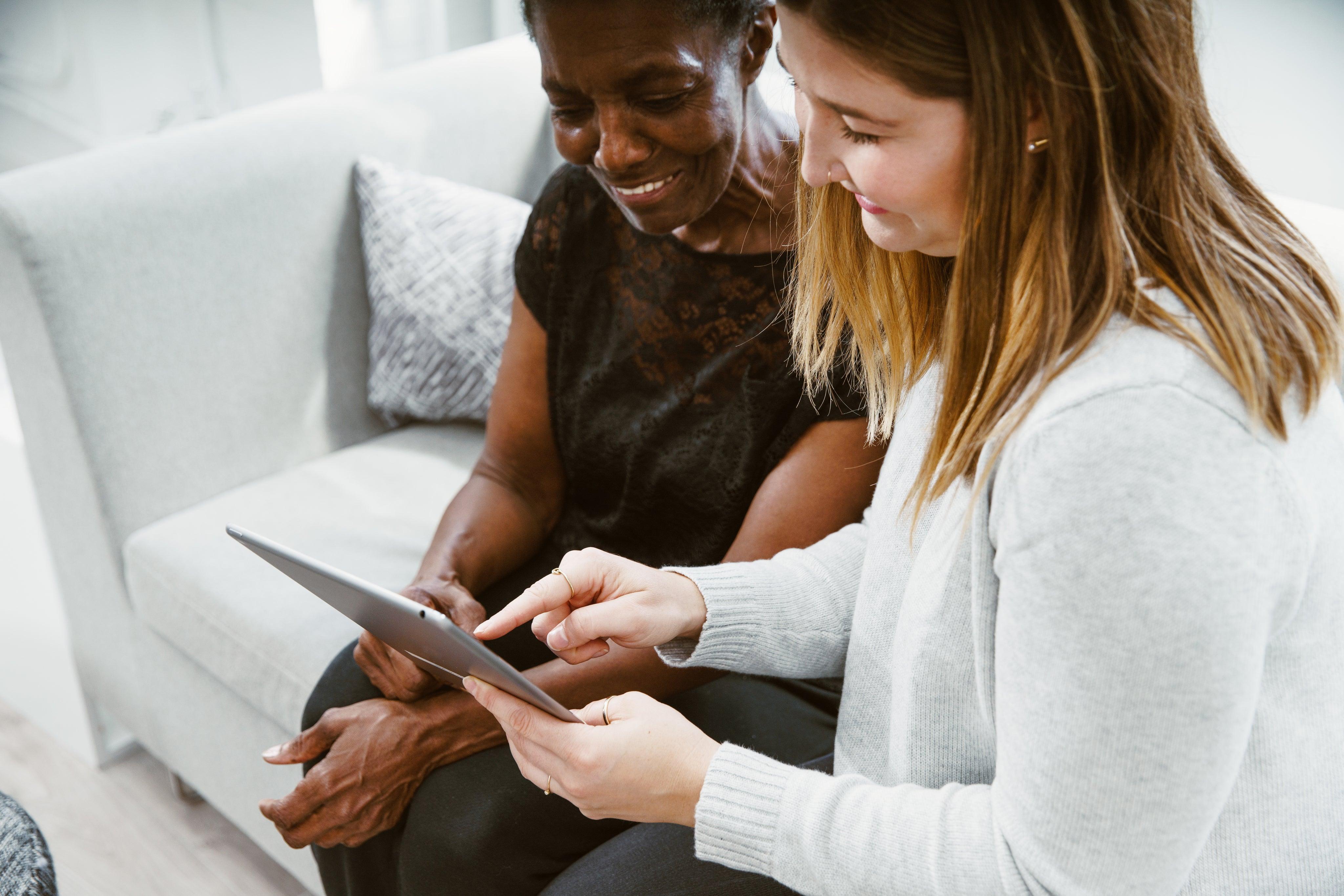 Help Mobility supporting a client at home